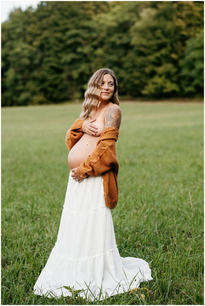 NJ Farm Homestead Maternity Photography by Sydney Madison Creative 