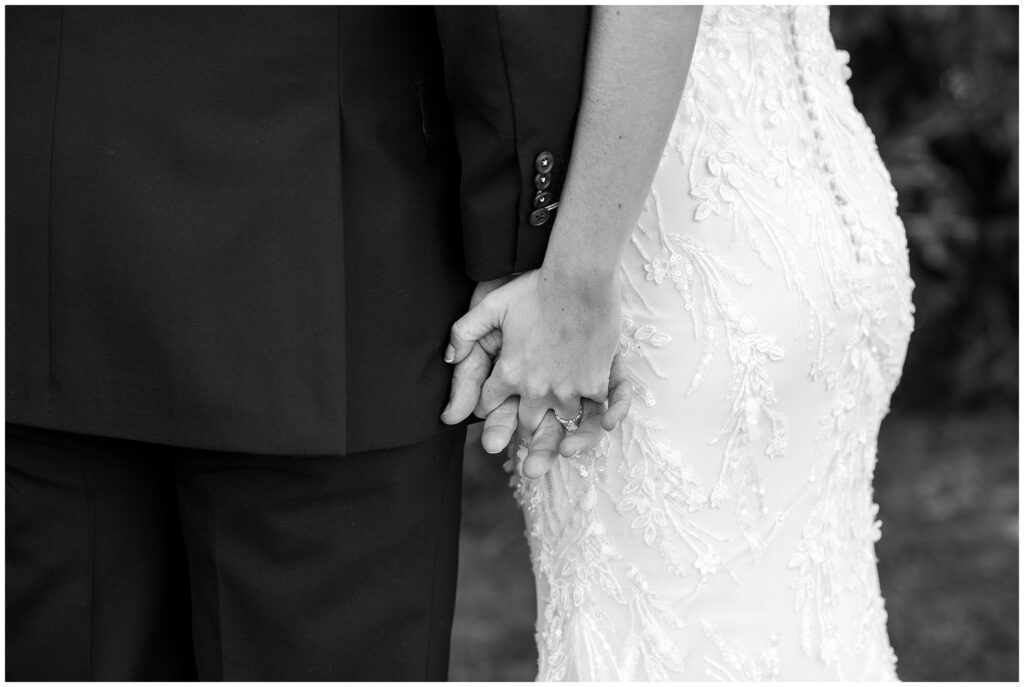 Couples Wedding Photography | Photos by Sydney Madison Creative