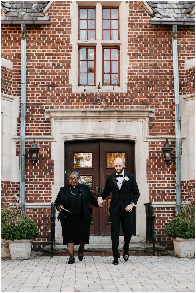 Outdoor Wedding Ceremony at The Community House of Moorestown, NJ, Photos by Sydney Madison Creative